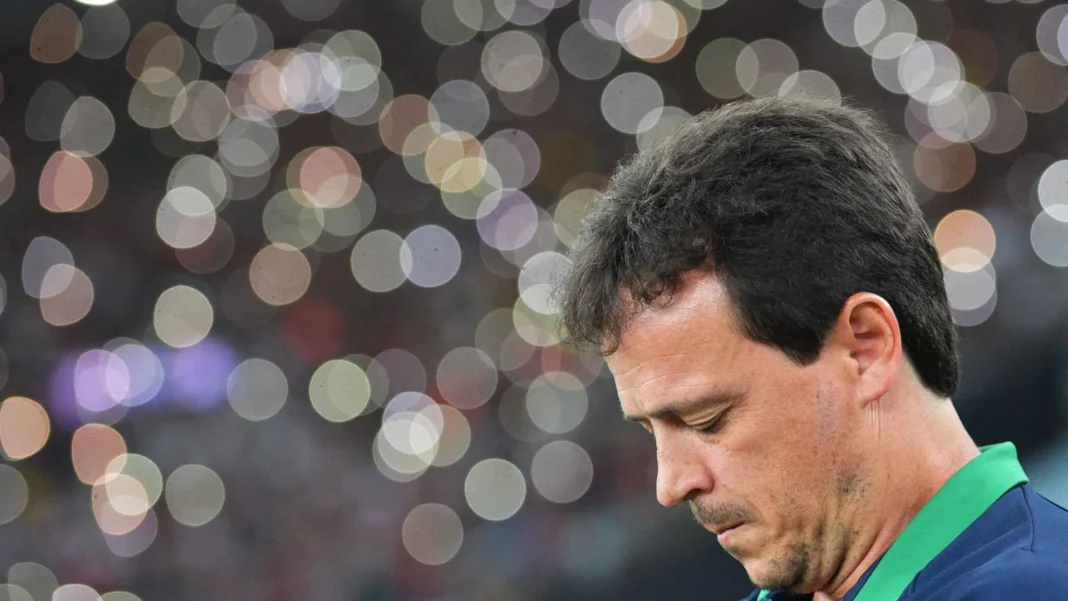 fernando-diniz-e-demitido-do-cruzeiro,-apos-comandar-time-por-4-meses fernando-diniz-e-demitido-do-cruzeiro,-apos-comandar-time-por-4-meses