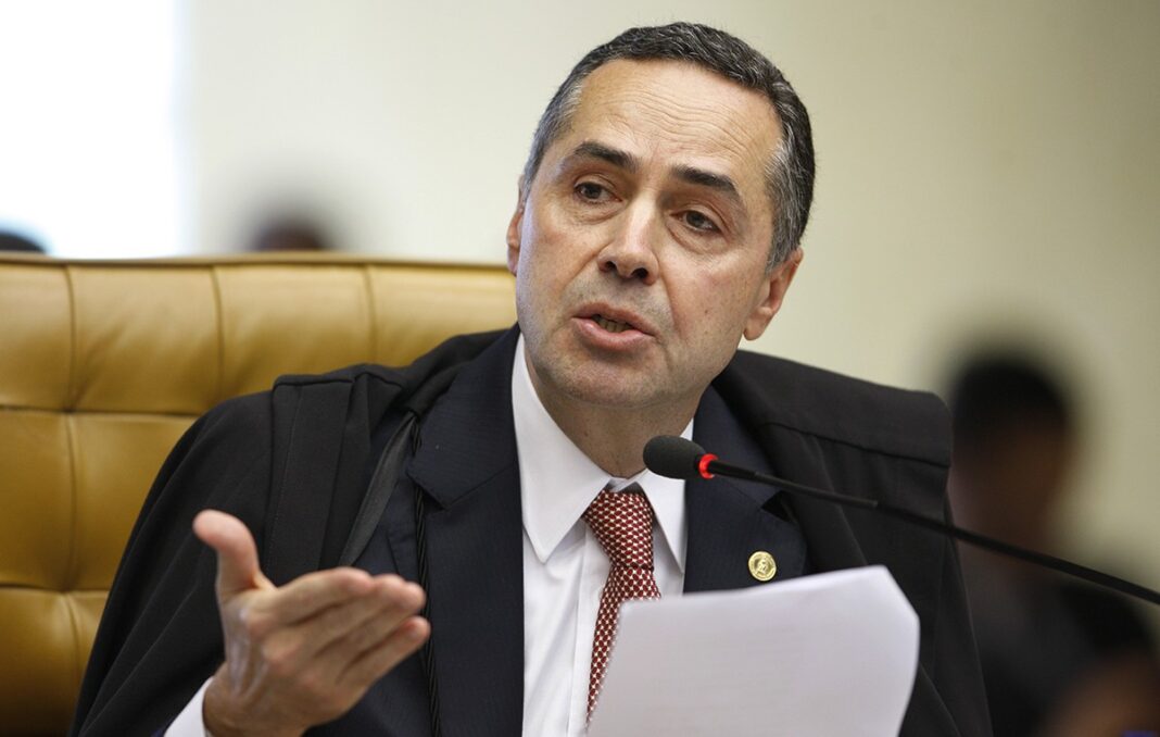 barroso-autoriza-marcos-valerio-a-cumprir-pena-no-regime-semiaberto