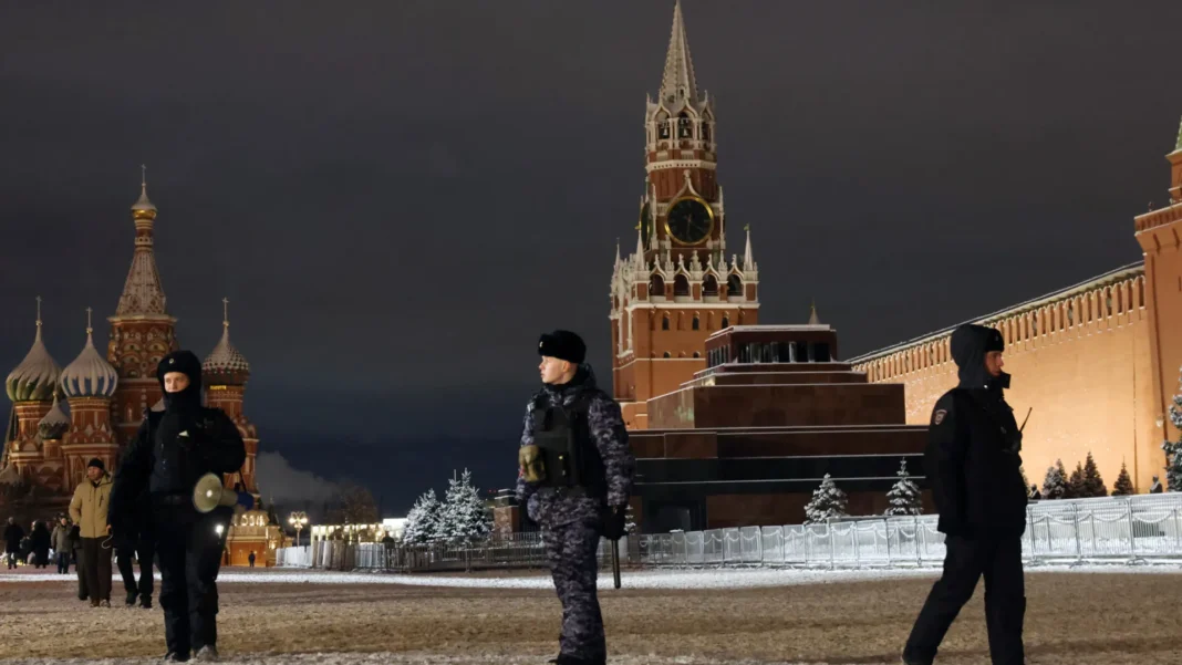 atentado-a-bomba-mata-lider-paramilitar-pro-russia-em-moscou atentado-a-bomba-mata-lider-paramilitar-pro-russia-em-moscou