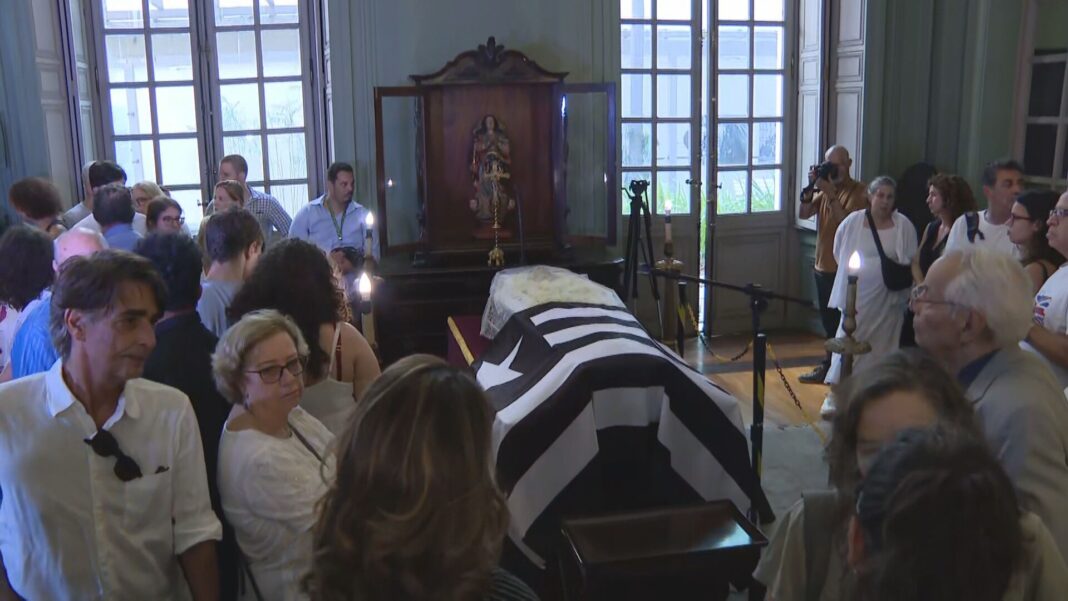 corpo-de-caca-diegues-e-levado-para-cremacao,-no-rio