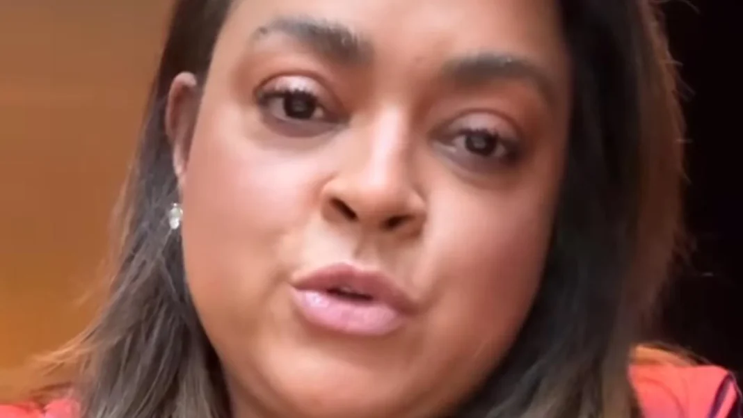 preta-gil-diz-que-nao-consegue-sentar-e-pede-retirada-de-dreno preta-gil-diz-que-nao-consegue-sentar-e-pede-retirada-de-dreno