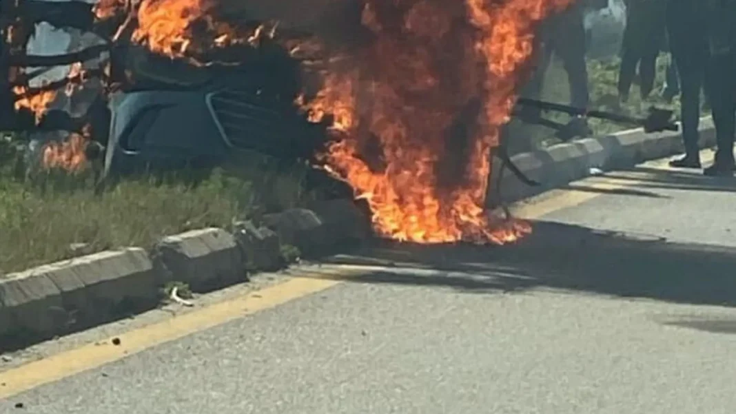 tres-onibus-vazios-explodem-na-capital-de-israel,-e-policia-suspeita-de-terrorismo tres-onibus-vazios-explodem-na-capital-de-israel,-e-policia-suspeita-de-terrorismo