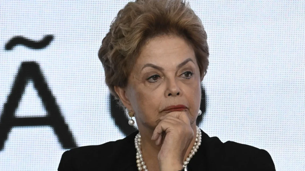 dilma-deixa-hospital-em-xangai-e-volta-a-trabalhar-na-sede-do-banco-dos-brics dilma-deixa-hospital-em-xangai-e-volta-a-trabalhar-na-sede-do-banco-dos-brics