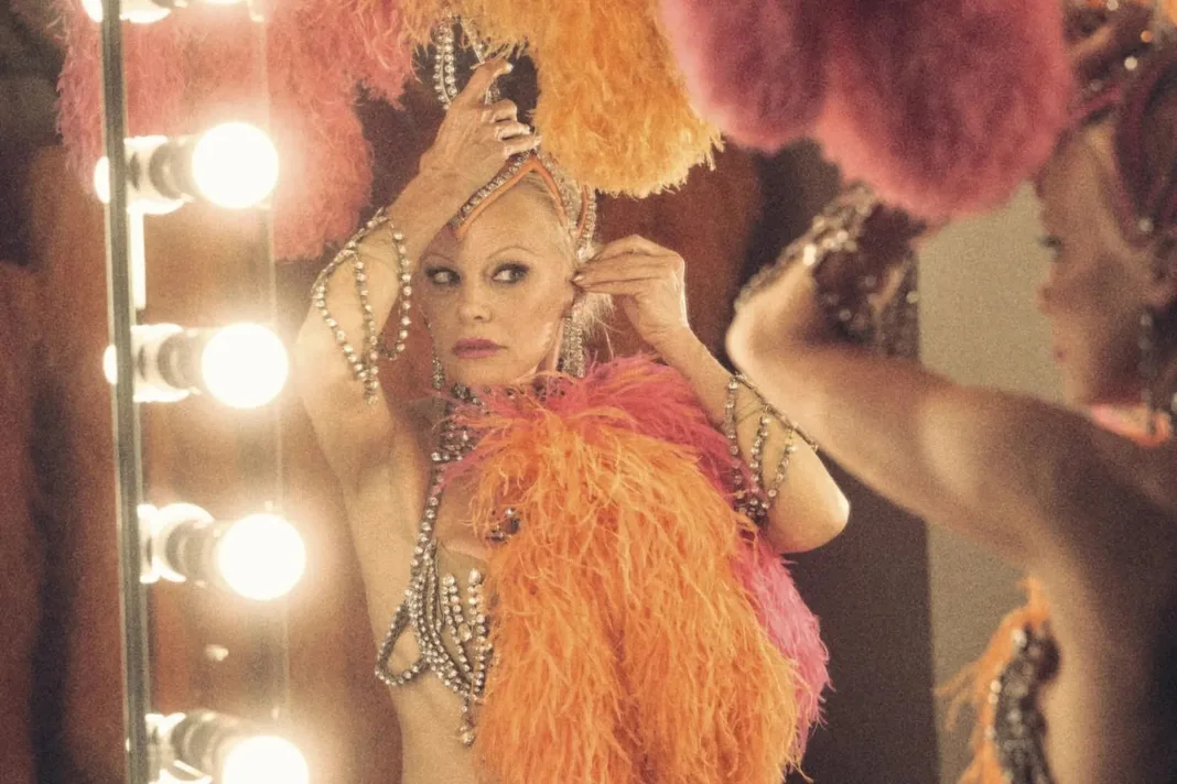 pamela-anderson-fala-de-rumos-da-carreira,-apos-elogios-como-atriz:-‘amo-minha-vida-selvagem’