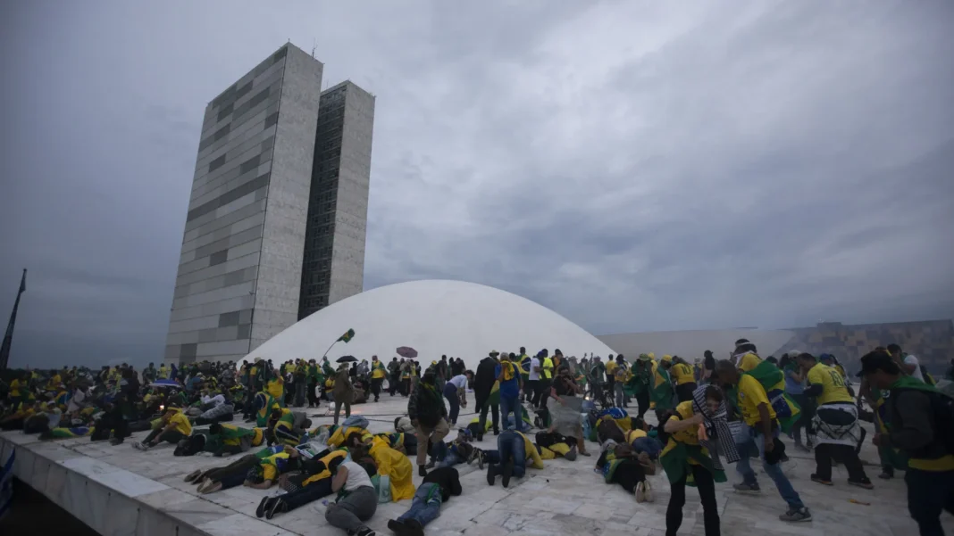 reus-no-stf-deturpam-conceito-de-anistia,-diz-presidente-de-comissao reus-no-stf-deturpam-conceito-de-anistia,-diz-presidente-de-comissao