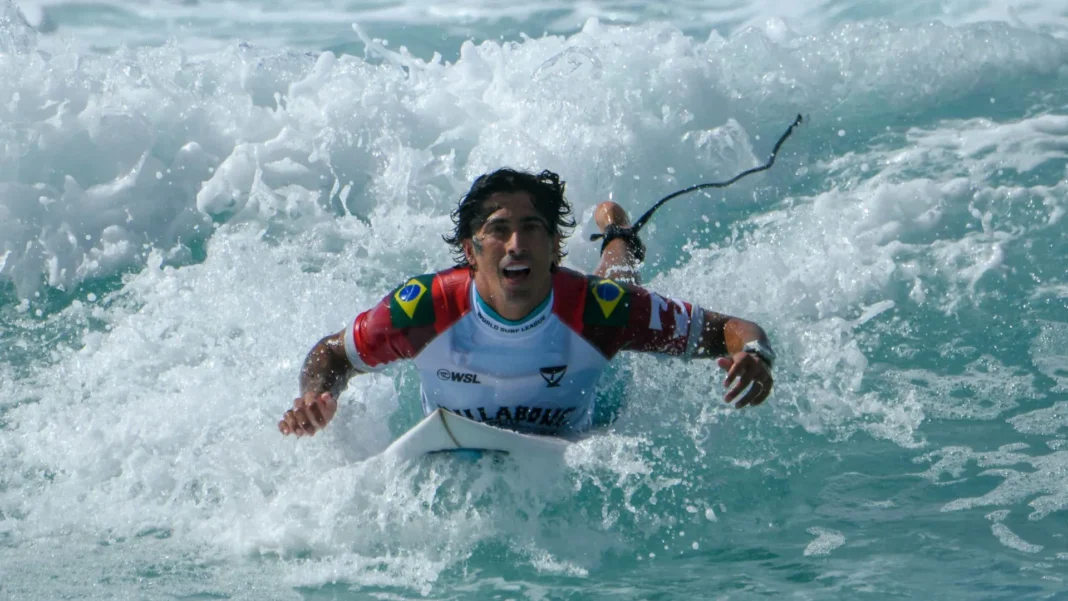 quatro-brasileiros-avancam-na-repescagem-do-mundial-de-surfe-em-el-salvador quatro-brasileiros-avancam-na-repescagem-do-mundial-de-surfe-em-el-salvador