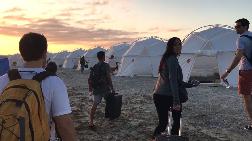 fyre-festival-2-e-adiado,-dois-meses-antes-do-inicio-do-evento fyre-festival-2-e-adiado,-dois-meses-antes-do-inicio-do-evento