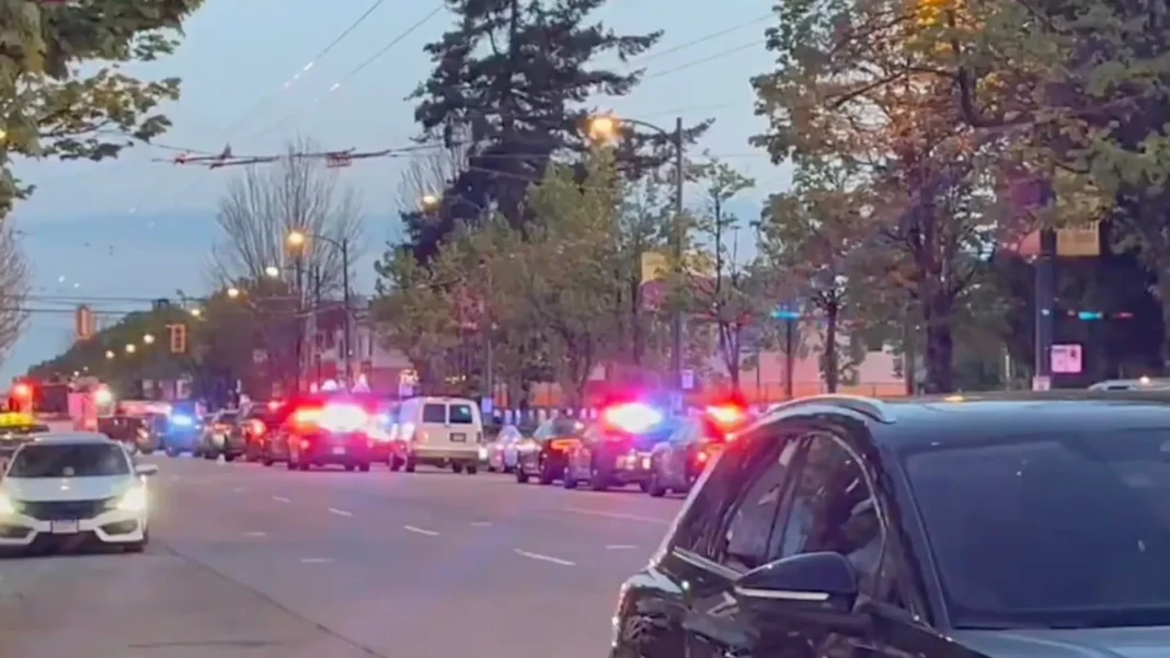 motorista-avanca-sobre-multidao-em-festival-e-deixa-“varios-mortos” motorista-avanca-sobre-multidao-em-festival-e-deixa-“varios-mortos”