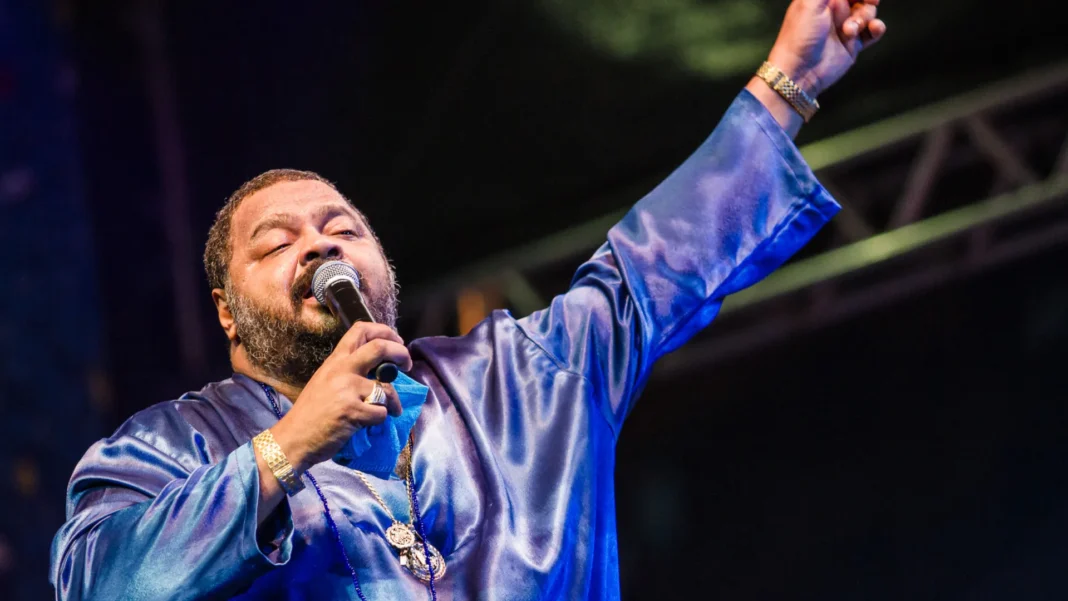 cantor-arlindo-cruz-e-internado-em-cti-no-rio-de-janeiro