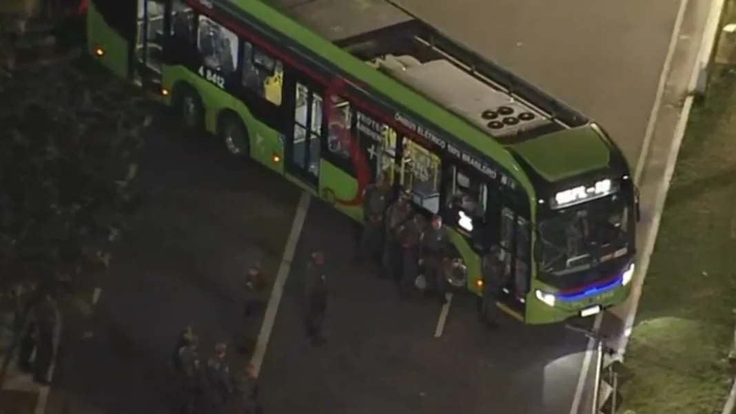 motorista-de-onibus-e-feito-refem-em-sao-paulo