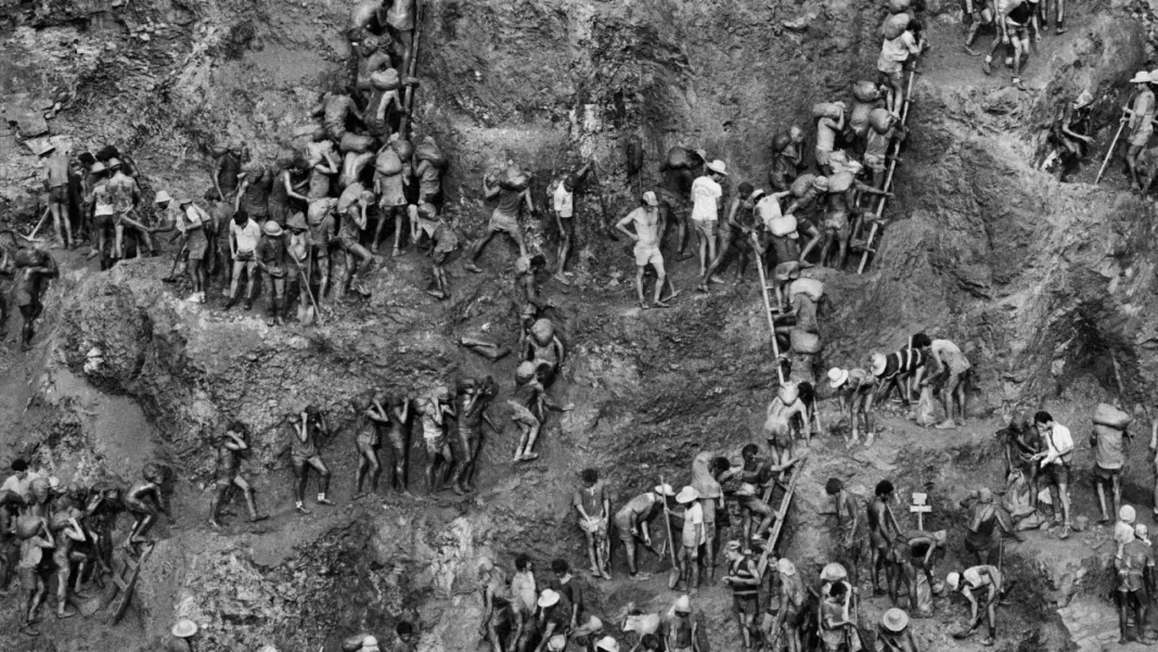 serra-pelada:-a-historia-da-fotografia-mais-famosa-de-sebastiao-salgado serra-pelada:-a-historia-da-fotografia-mais-famosa-de-sebastiao-salgado