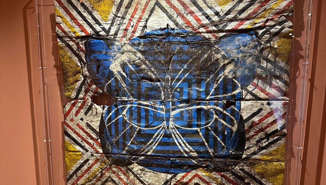 arte-e-ancestralidade-se-encontram-na-exposicao-‘dichotomie’,-em-genebra,-na-suica arte-e-ancestralidade-se-encontram-na-exposicao-‘dichotomie’,-em-genebra,-na-suica