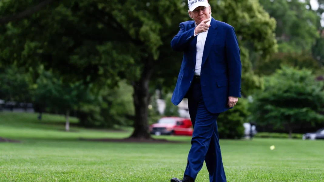 homem-e-preso-apos-invadir-resort-de-donald-trump-para-‘se-casar’-com-neta-dele