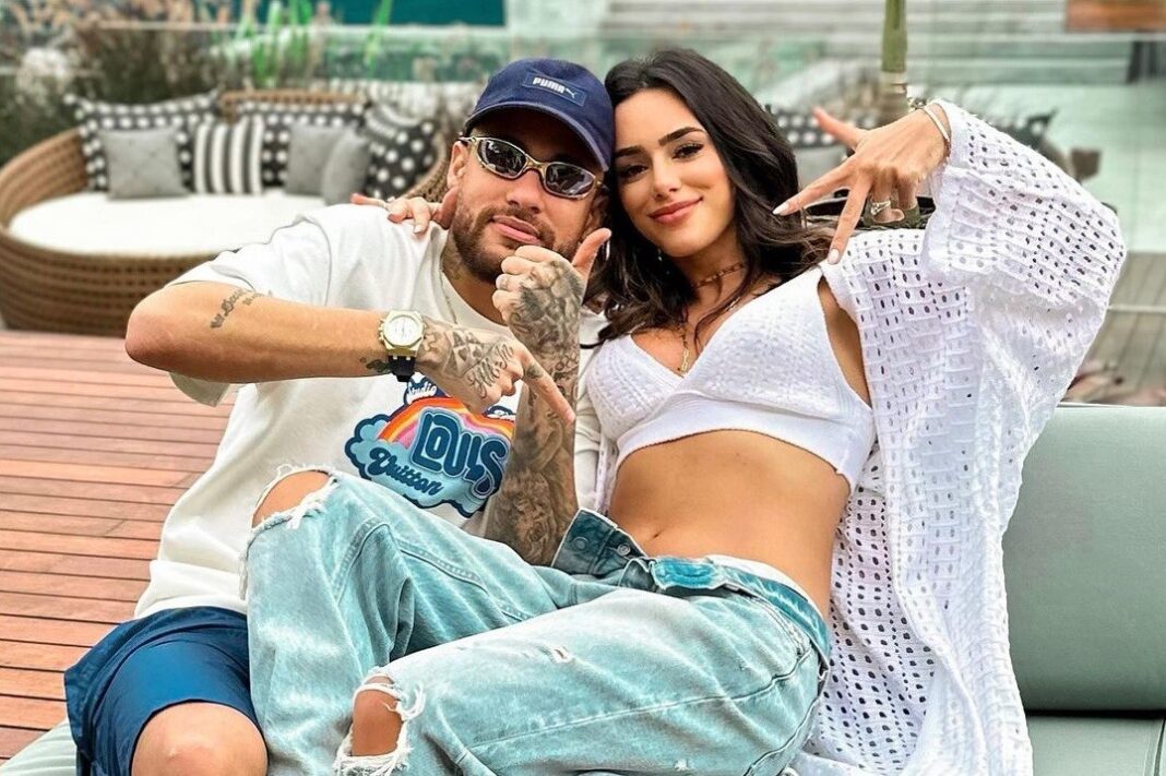 bruna-biancardi-diz-que-e-casada-com-neymar-no-papel