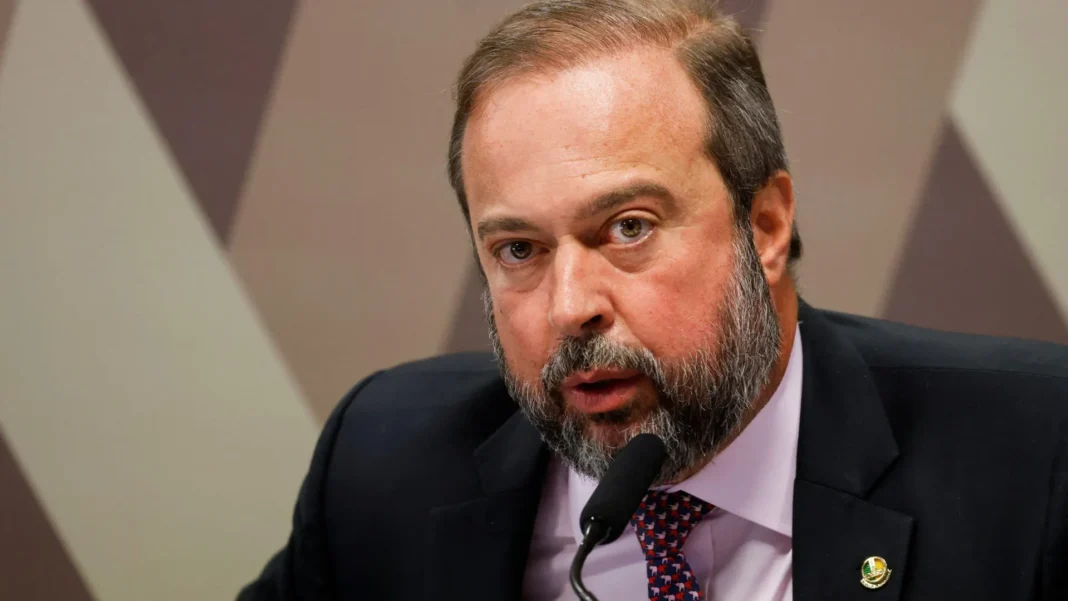 ministro-defende-gas-mais-barato-para-reindustrializacao-do-pais