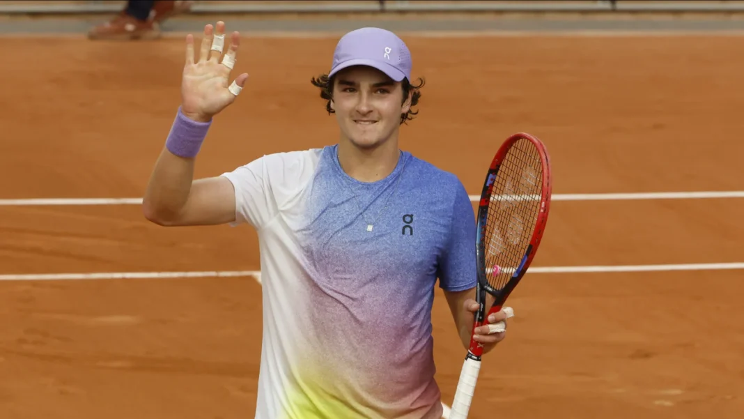 quais-as-armas-de-joao-fonseca-para-bater-jenson-brooksby-e-chegar-a-3a-rodada-de-wimbledon?