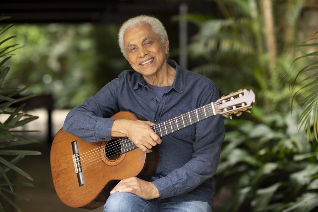 paulinho-da-viola-e-internado-no-rio-para-retirada-de-cisto