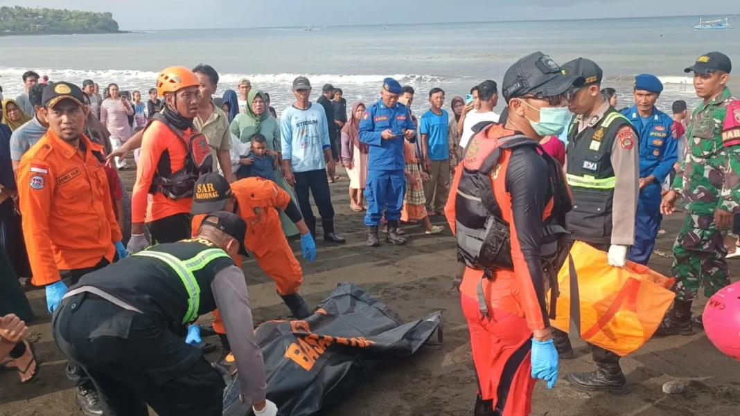 naufragio-na-indonesia-deixa-4-mortos-e-38-desaparecidos