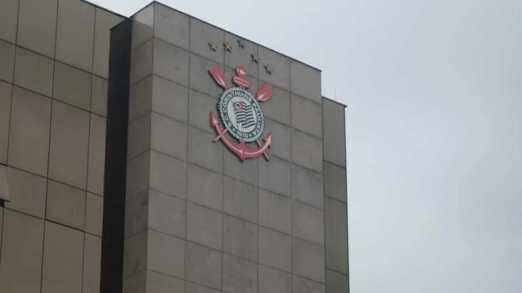 corinthians-adota-cautela-no-mercado,-mas-tem-pressa-por-novo-ponta
