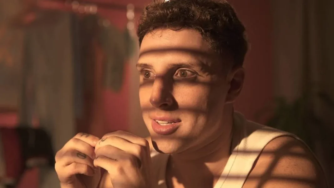 ‘nao-estudei-para-ser-um-ator-gay,-sou-ator’,-diz-diego-martins,-agora-tambem-cantor