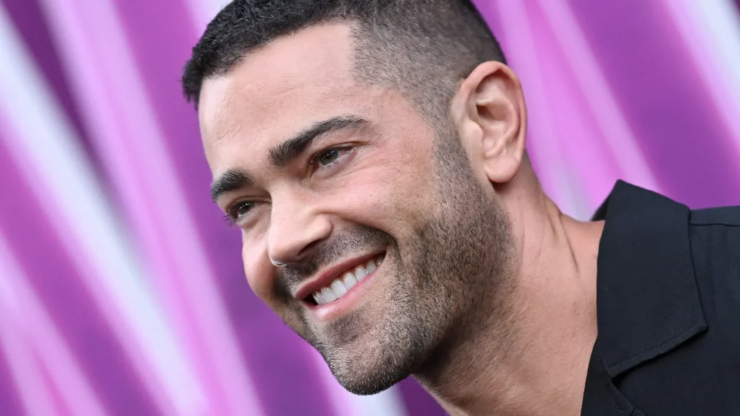 ator-diz-que-perdeu-papel-em-serie-por-ser-bonito-demais