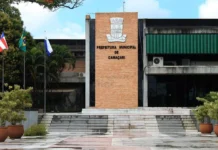 Camaçari distribuirá novos tênis para 40 mil alunos da rede municipal