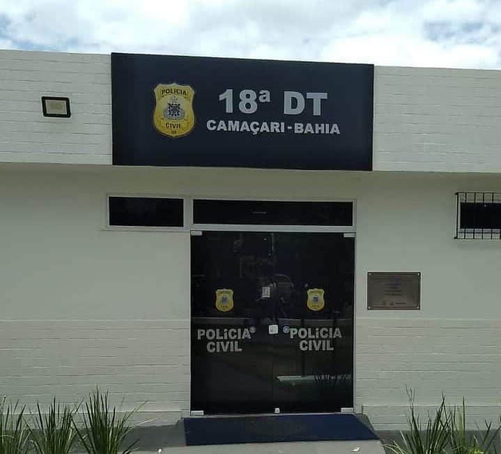 bahianoar-suspeito-e-espancado-apos-arrombar-barbearia-em-camacari-delegacia18.jpeg