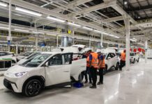 BYD inicia segundo turno em Camaçari para aumentar produção da fábrica
