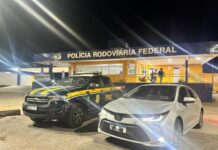 Carro roubado em Camaçari é recuperado pela PRF no Norte da Bahia