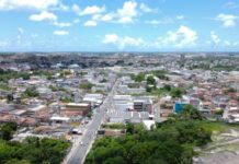 Camaçari se destaca como líder em geração de emprego e renda, diz Veja