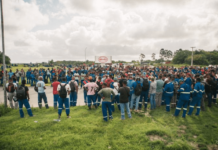 Greve de operários da BYD em Camaçari gera incêndios e protestos