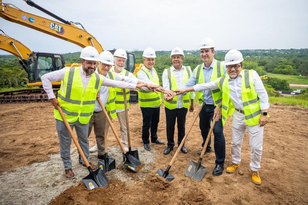 Lançamento da pedra fundamental do CT