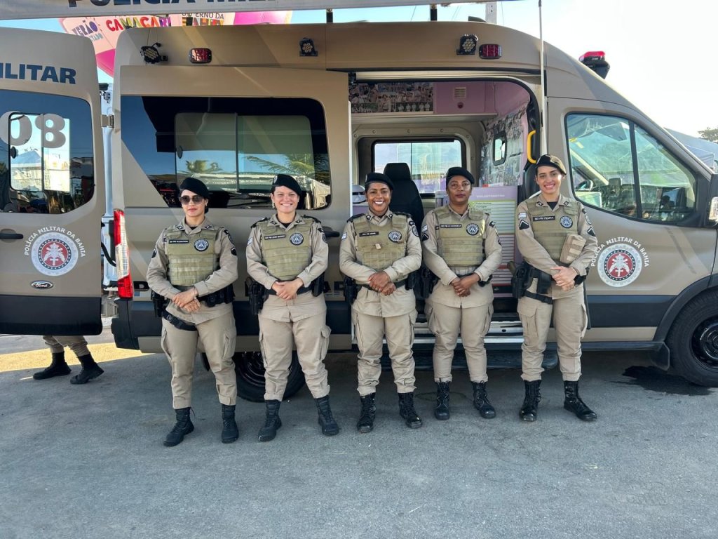 Equipe durante o Verão Conectado