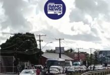 Duas pessoas morrem em acidente envolvendo carro e moto na BA-099, Camaçari