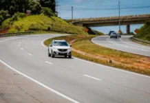 Semana Santa deve registrar mais de 520 mil veículos nas rodovias BA-099 e BA-093