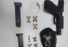 Polícia apreende arma após denúncia de disparos em residência em Camaçari