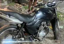 PM apreende motocicleta adulterada em Monte Gordo, Camaçari
