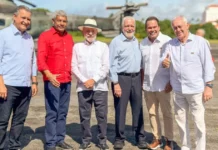 Lula chega à Bahia para entregar moradias e visitar fábrica em Camaçari
