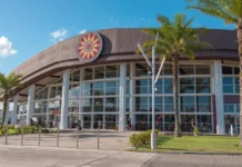Grupo armado realiza assalto em joalheria no Outlet Premium