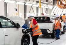 BYD anuncia 100 vagas para PcD e 16 para Jovem Aprendiz