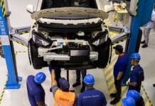 Montadoras e autopeças ameaçam suspender investimentos bilionários no Brasil