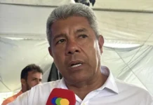 Jerônimo participa do lançamento da pedra fundamental de fábrica chinesa em Camaçari