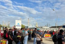 Metalúrgicos de Camaçari intensificam campanha e ameaçam paralisação