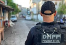 Foragido por homicídio em Aracaju é preso em Camaçari em operação policial