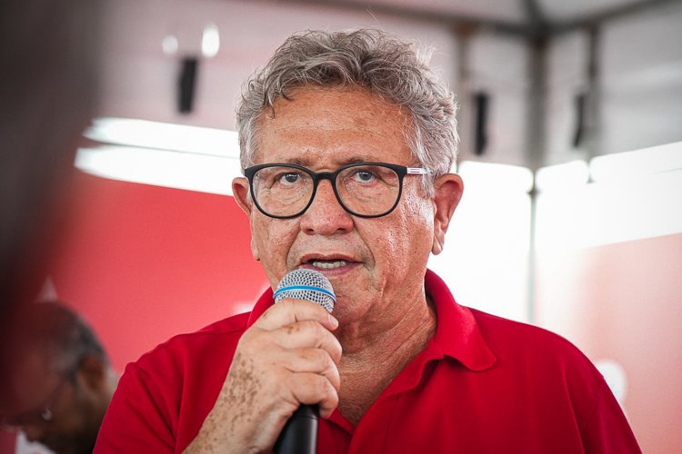 1786587270_luiz-caetano-pref-camaccca7ari-ba-divulgacao-321.jpg