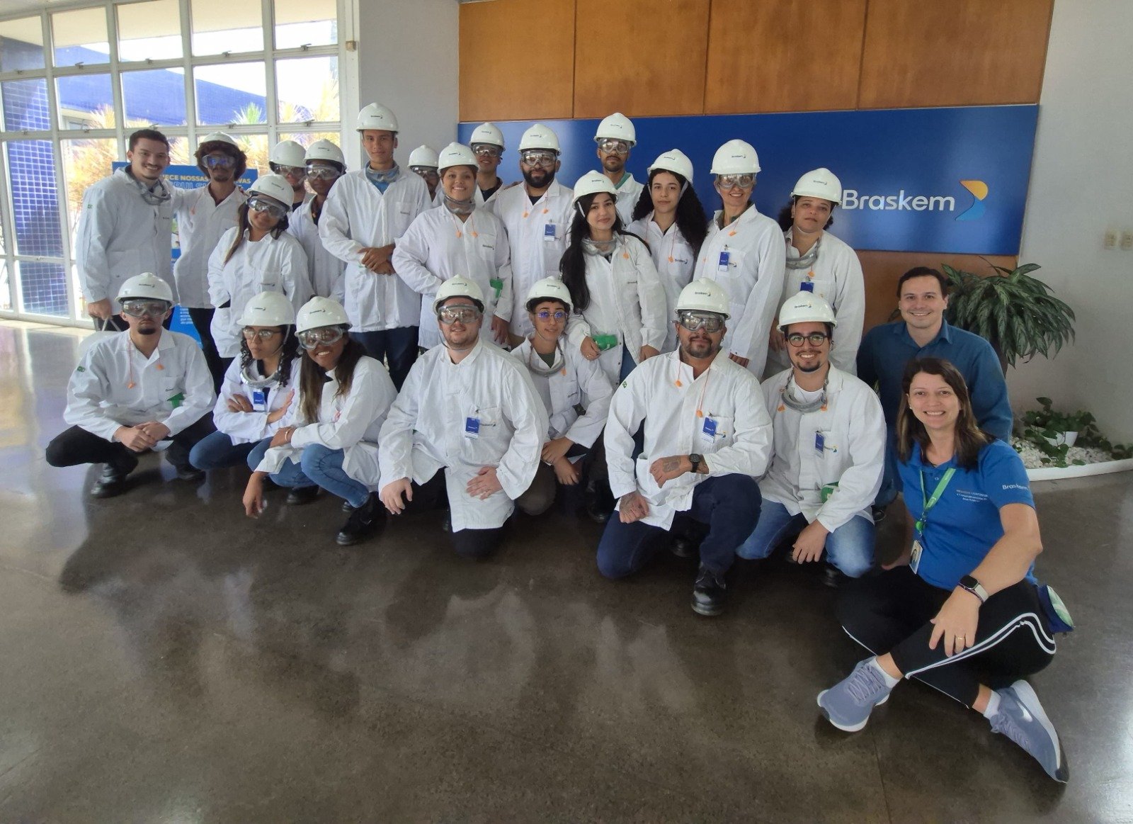 Visita técnica dos estudantes à unidade de Químicos 1