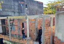 Polícia Civil cumpre mandados em investigação de ameaças com arma em Camaçari