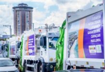 Camaçari amplia frota de coleta de lixo com seis novos caminhões compactadores