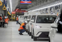 China estabelece meta de 70% de carros de nova energia nas vendas até 2030