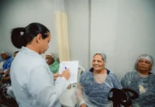 Cirurgia de catarata beneficia 95 pacientes em Camaçari com mais autonomia
